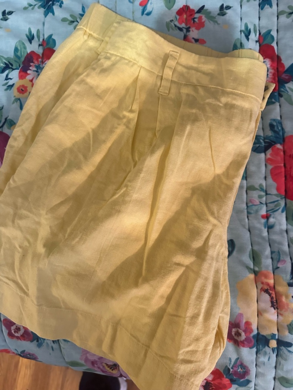 a new day Light Yellow High-Waist Linen Blend Women’s Shorts - Picture 2 of 5